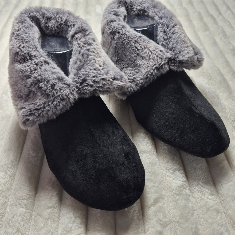 Charter Club Memory Foam Slippers Women's Black with Gray Faux FurL 9-10